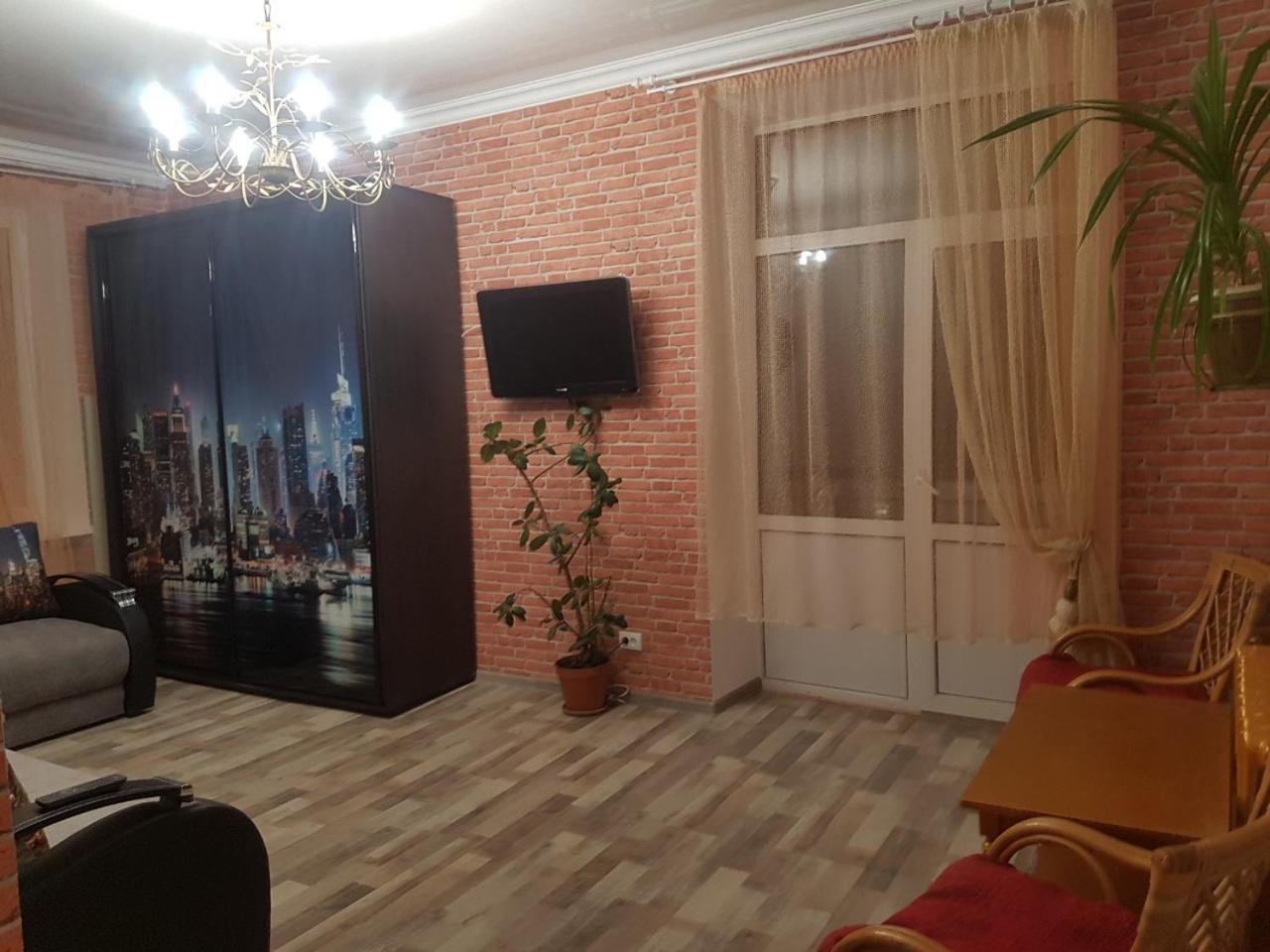 Apartment New York Street Kremenchuk Ngoại thất bức ảnh