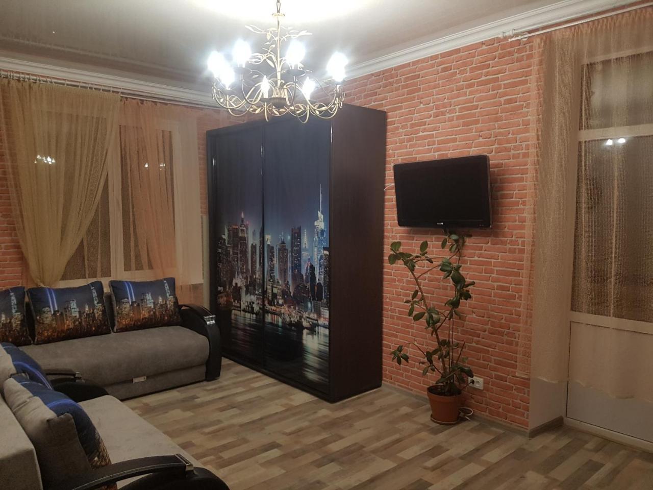 Apartment New York Street Kremenchuk Ngoại thất bức ảnh